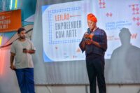 Leilão Empreender com Arte contou com show de Jehane Saade, no espaço Arca Hub.