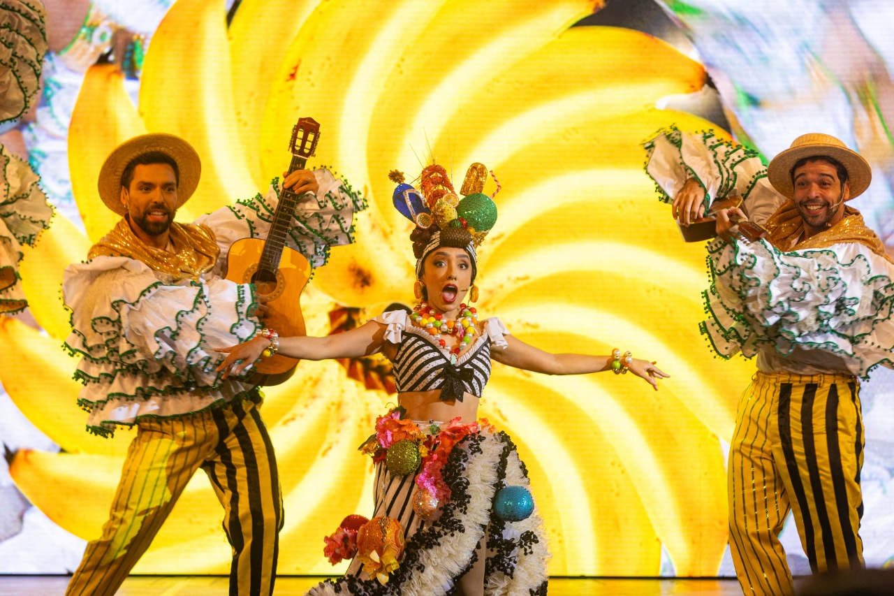 -70 anos sem Carmen Miranda- Roxy Dinner Show, relembra o legado da artista no espetáculo “Aquele Abraço”