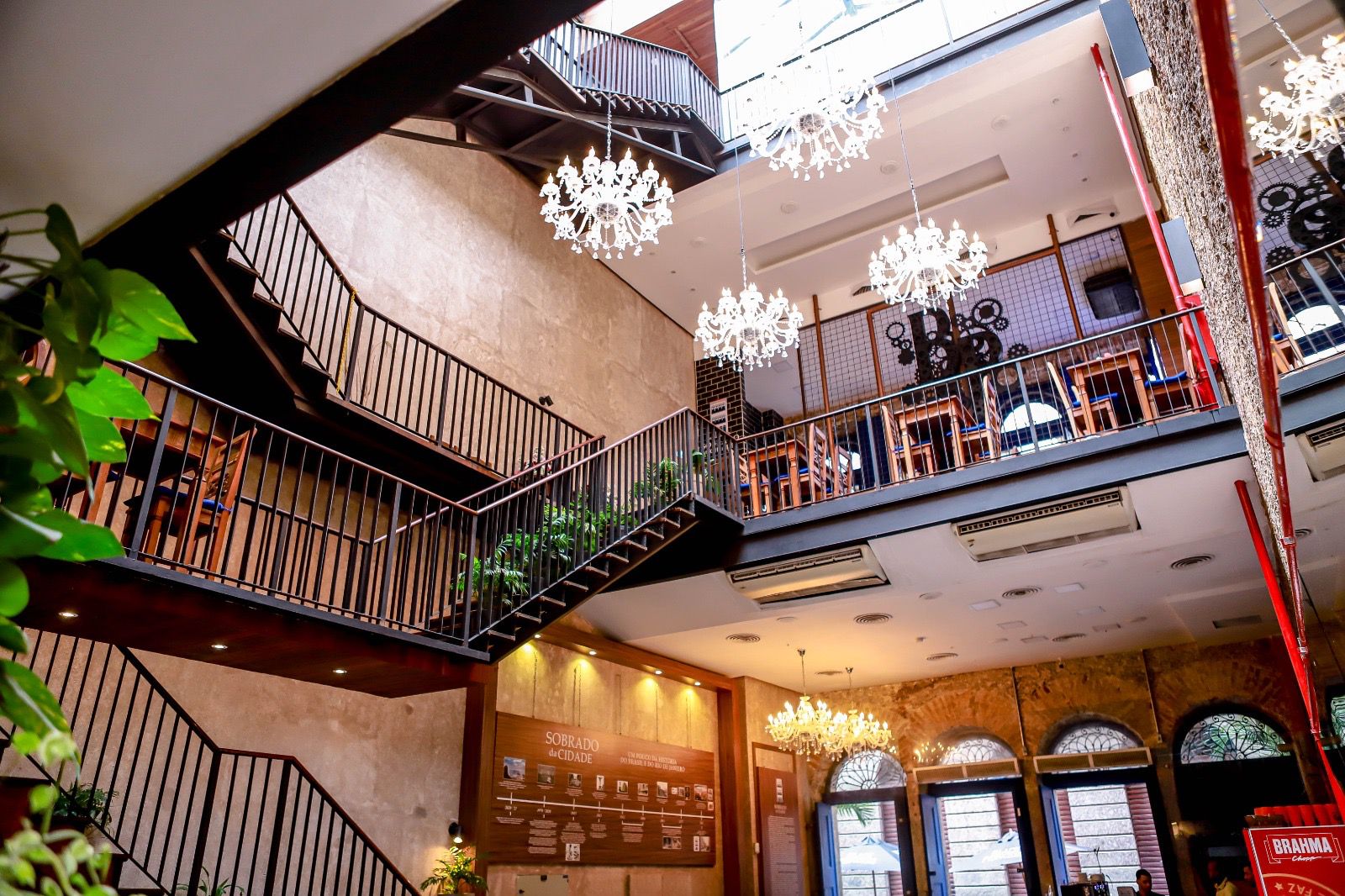 Jantar Por Elas: Uma fusão de sabores, saberes, música e histórias para celebrar as mulheres do Rio.