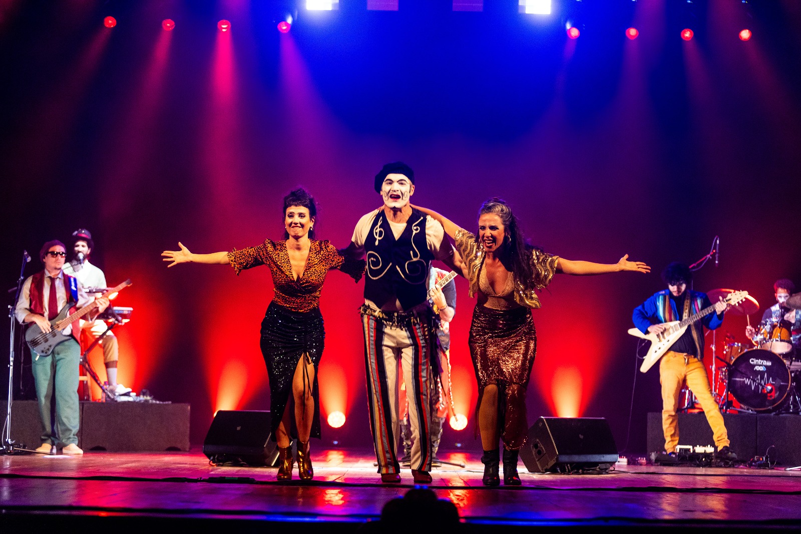 A Banda Teatro Mágico volta ao Rio de Janeiro para única apresentação no Qualistage, da Turnê ‘Reencontro’.